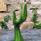 Hand-shaped baguier vase