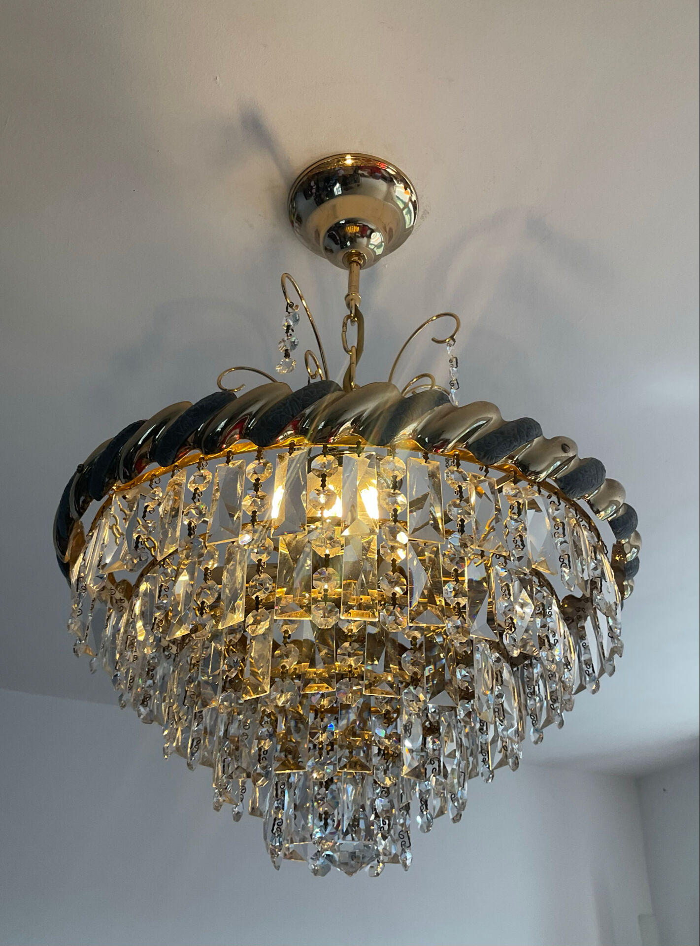 Lustre cascade de pampilles cristal et laiton