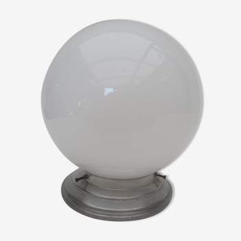 White spherical wall lamp for ceiling or wall