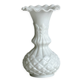 White opaline glass soliflore vase