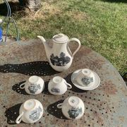 Coffee service, in earthenware with country motif, Boch La Louvière Belgium