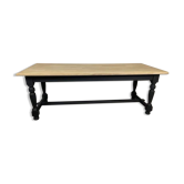 Farm table