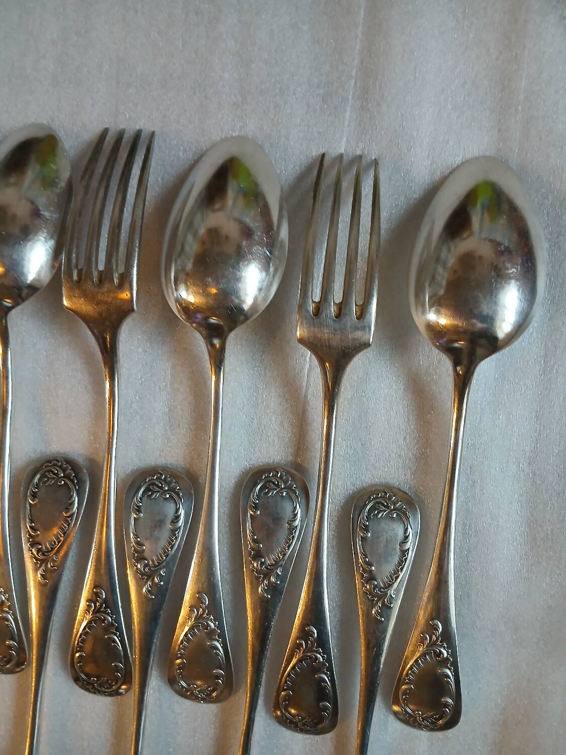 24 antique silver-plated cutlery sets