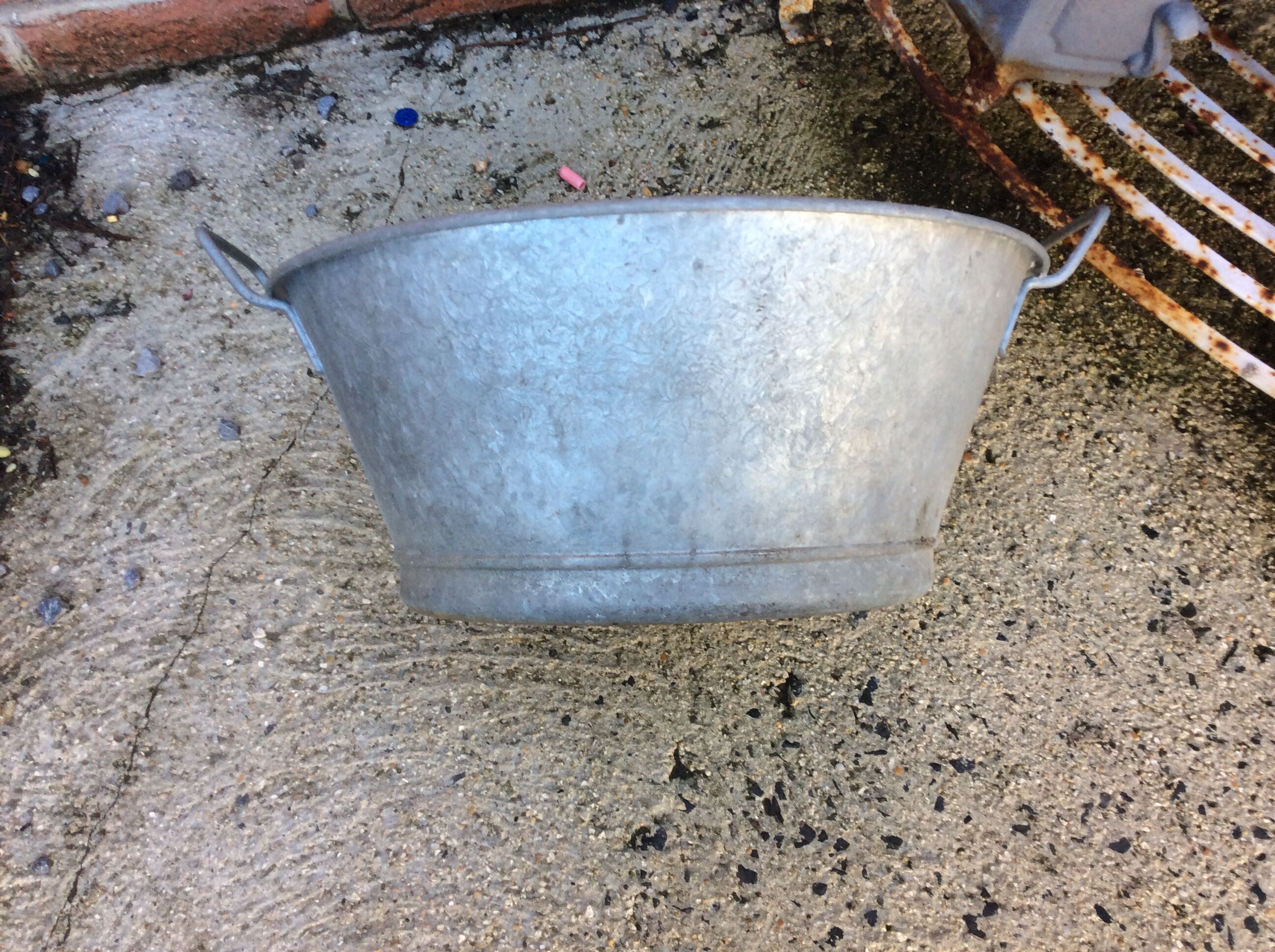 Zinc basin