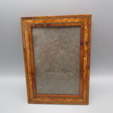 Inlaid frame to pose old