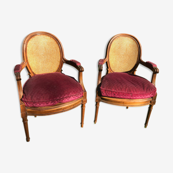 Paire de fauteuils style Louis XVI cannage