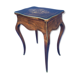 Travailleuse à décor marqueté