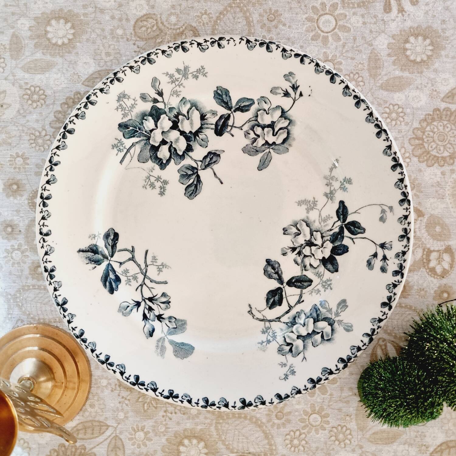 6 iron earth dessert plates lot 4