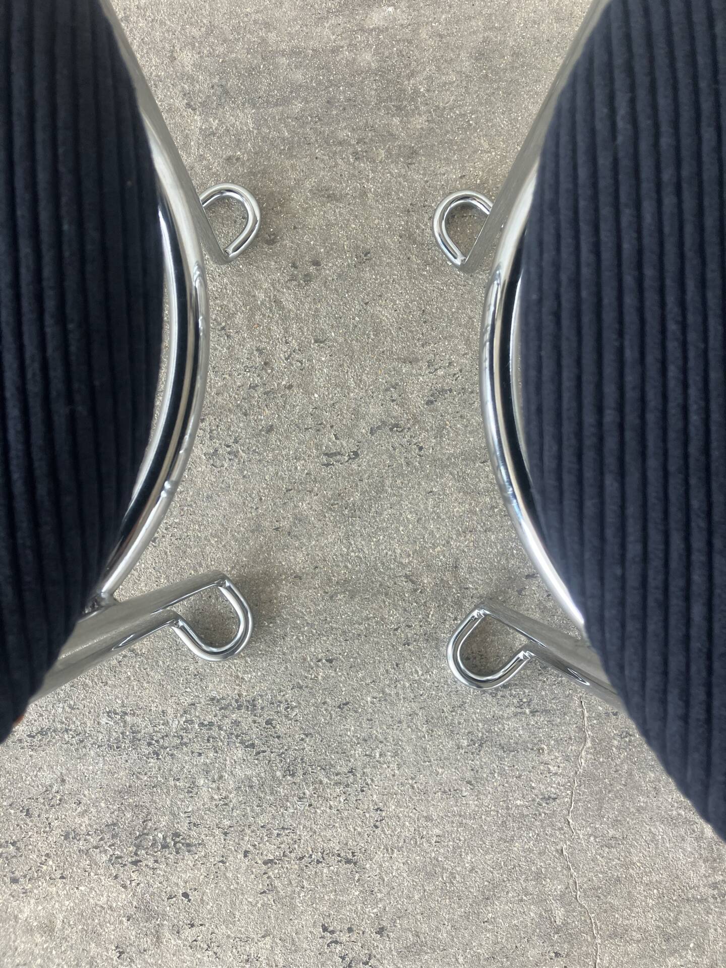 4 chaises postmodernes, 1980