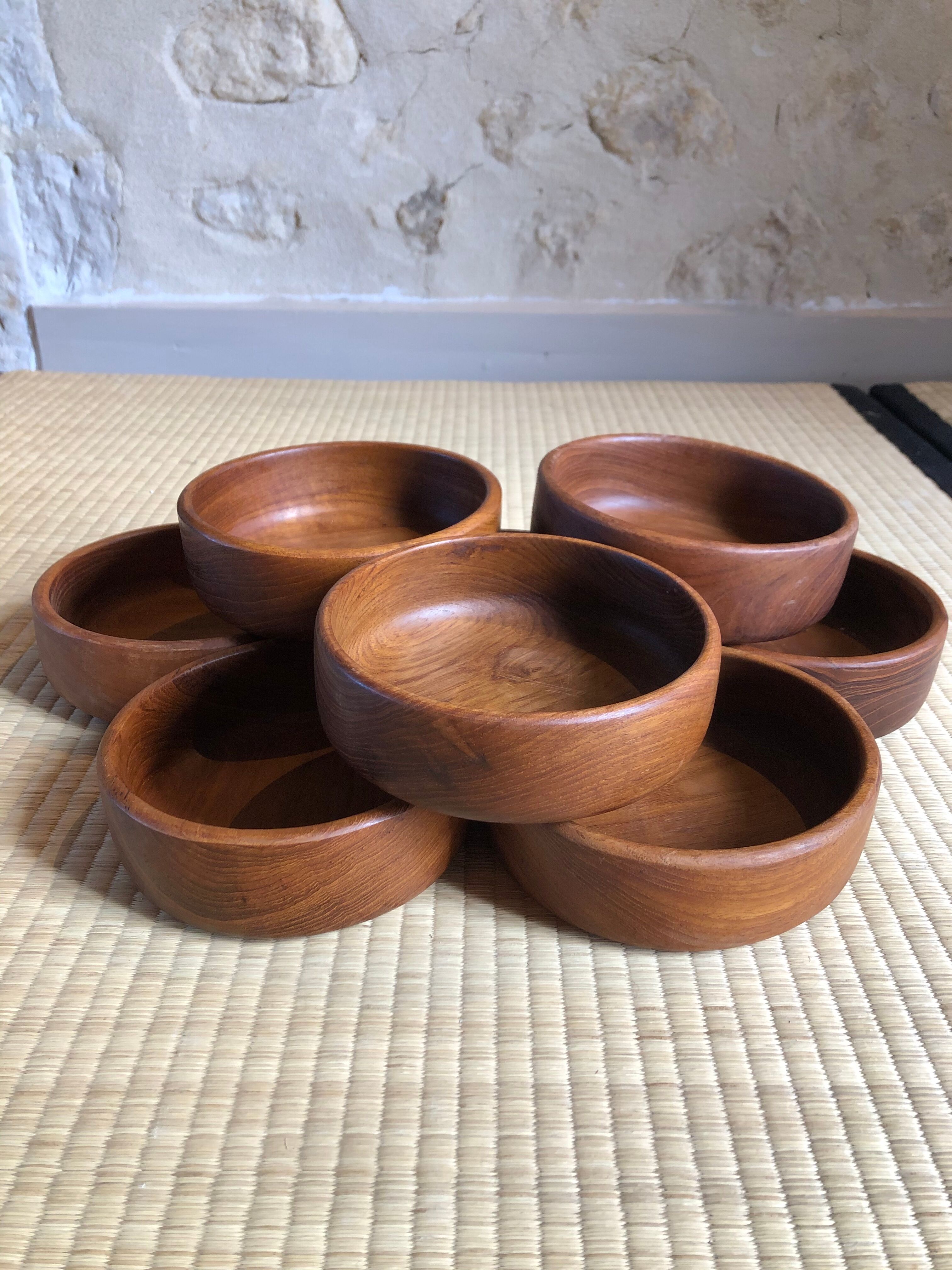 Lot de bols en bois