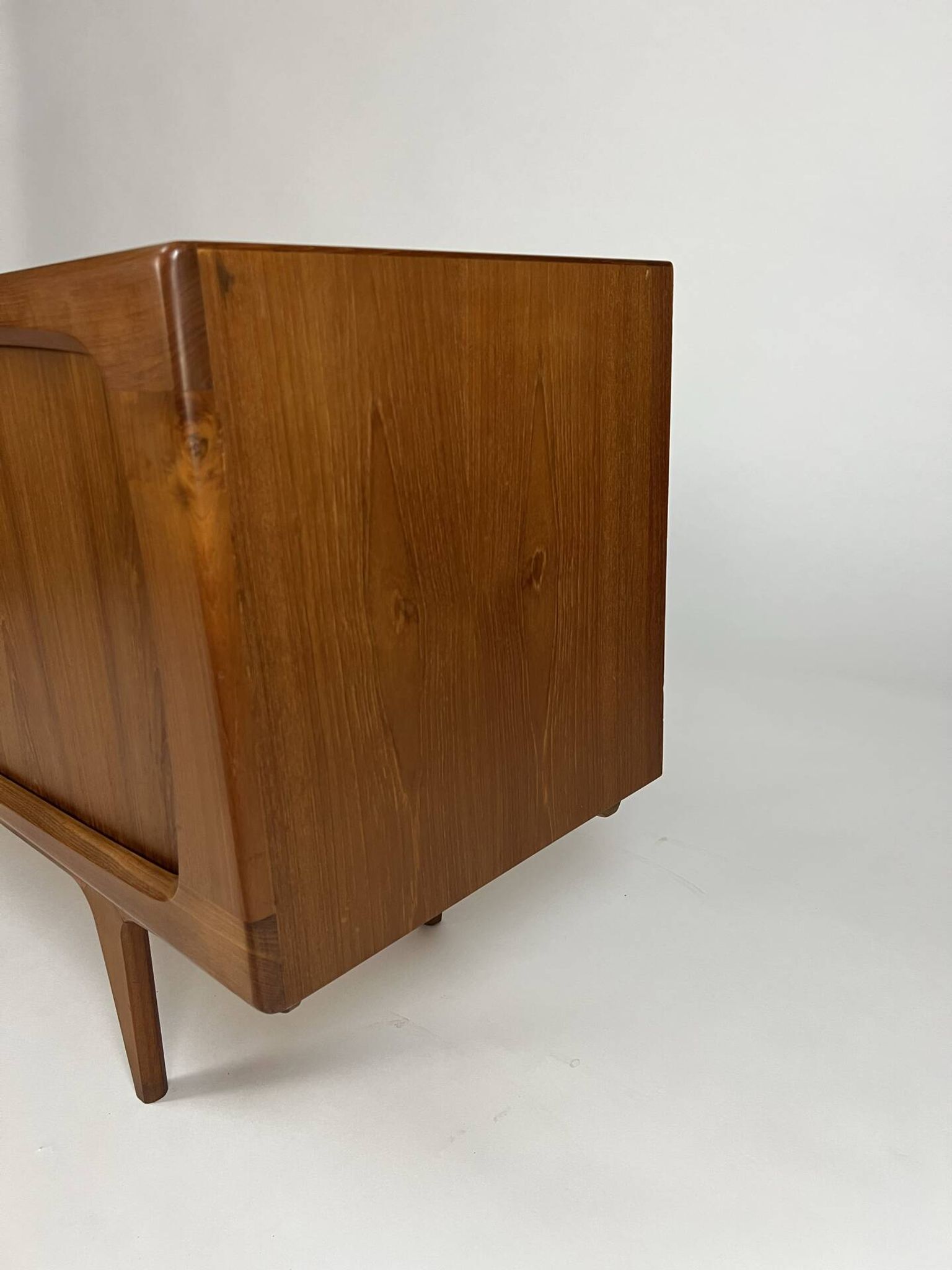 Enfilade en teck danois par Bernhard Pedersen & Søn design vintage des années 60