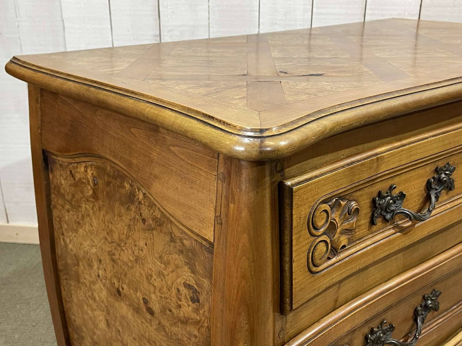 Louis XV style chest of drawers from the 1950s in cherry wood and elm burl