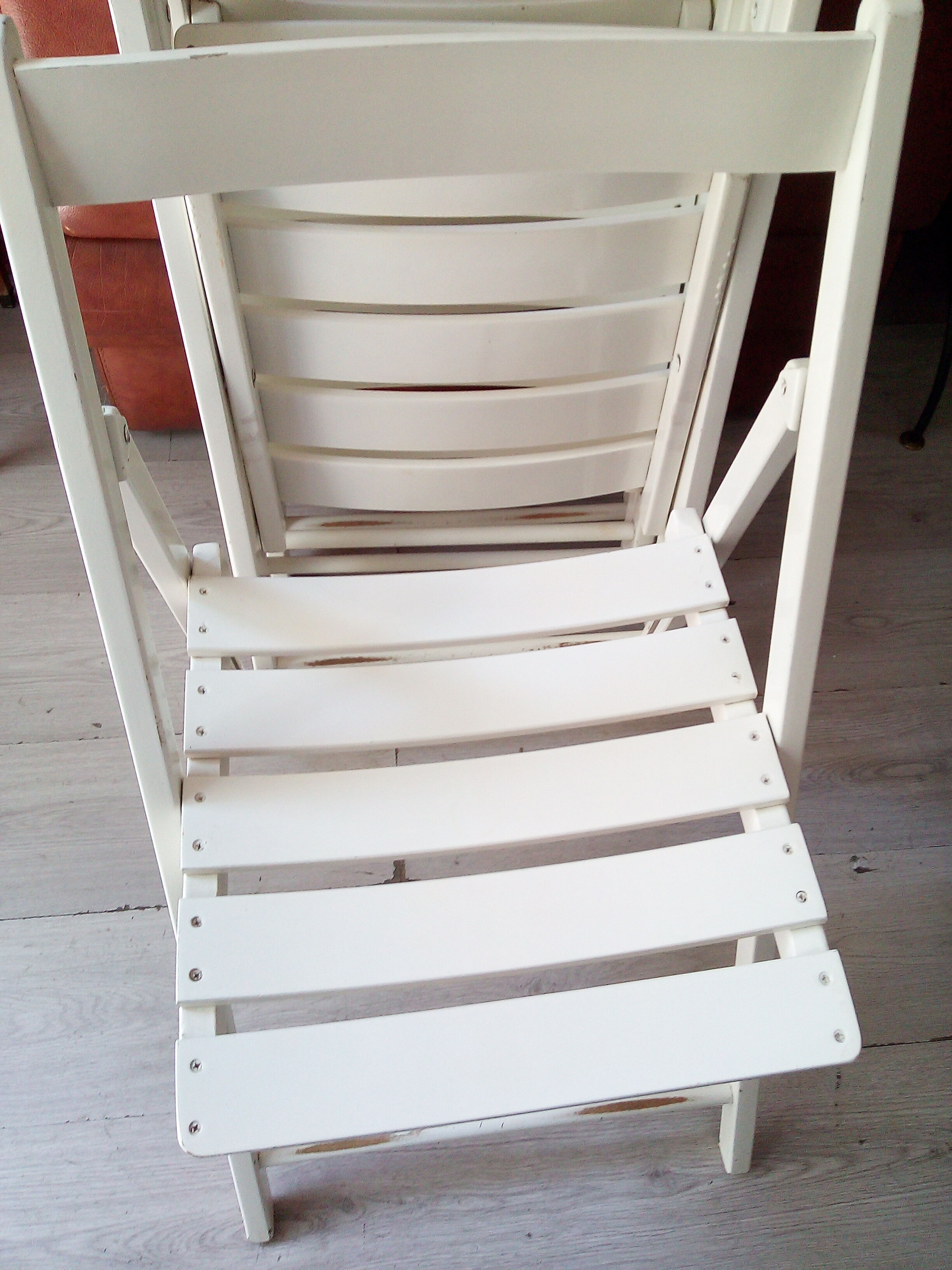 Folding chairs