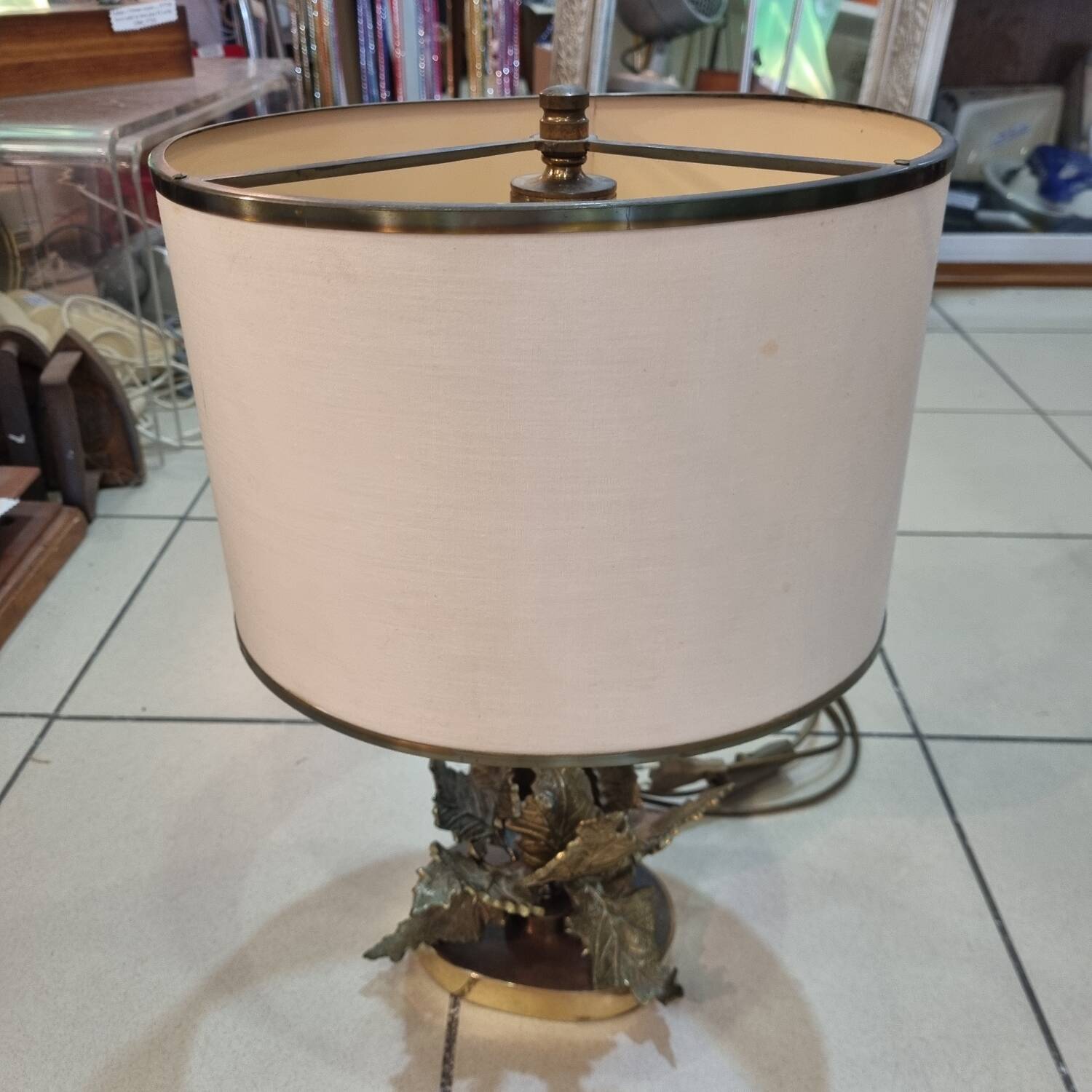 table lamp, bronze foliage Circa 1960