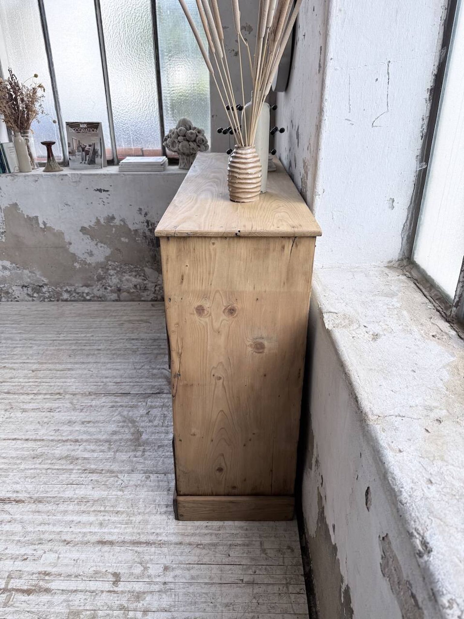 Meuble de métier pin à tiroirs 1950
