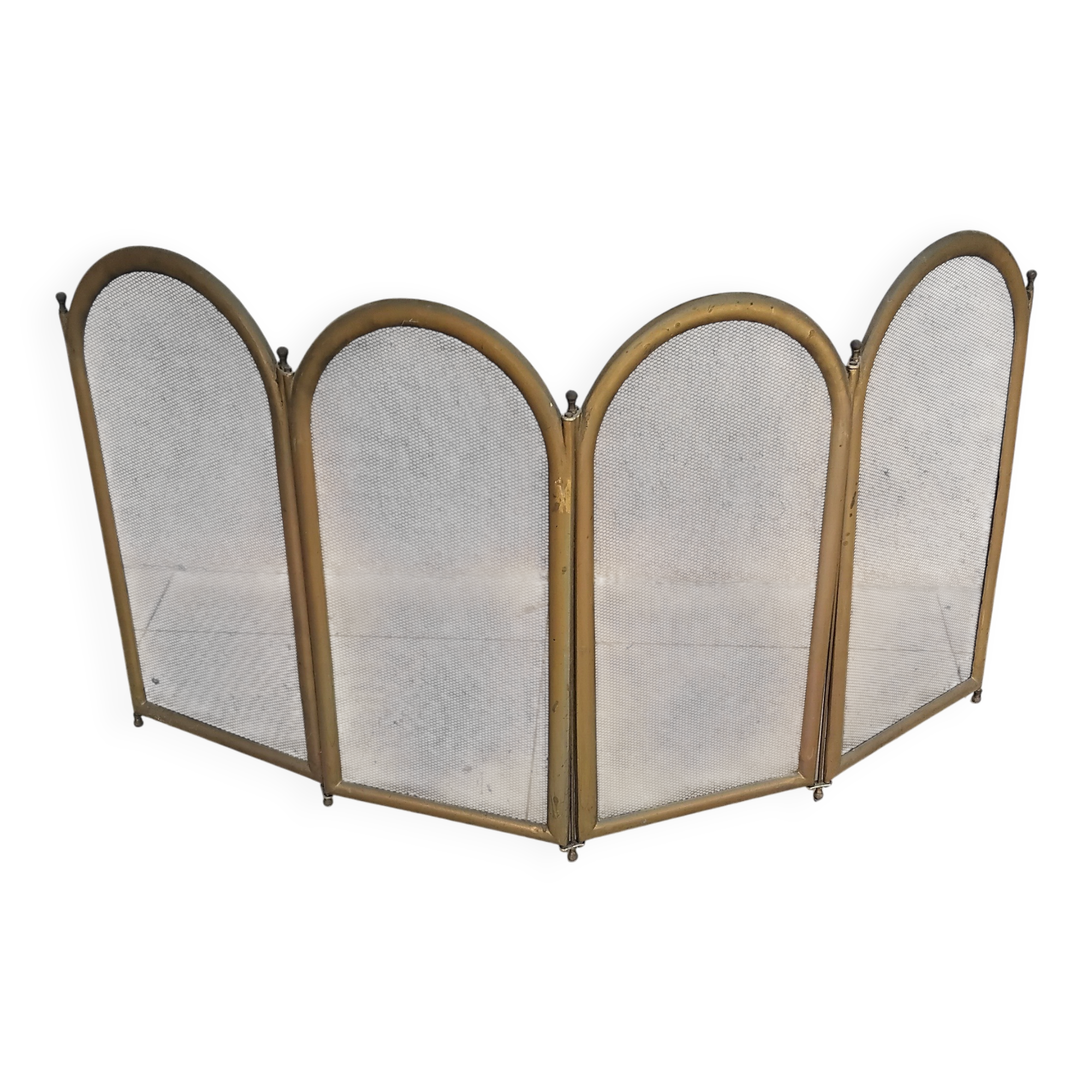 Neoclassical style fire screen with 4 panels and mesh.