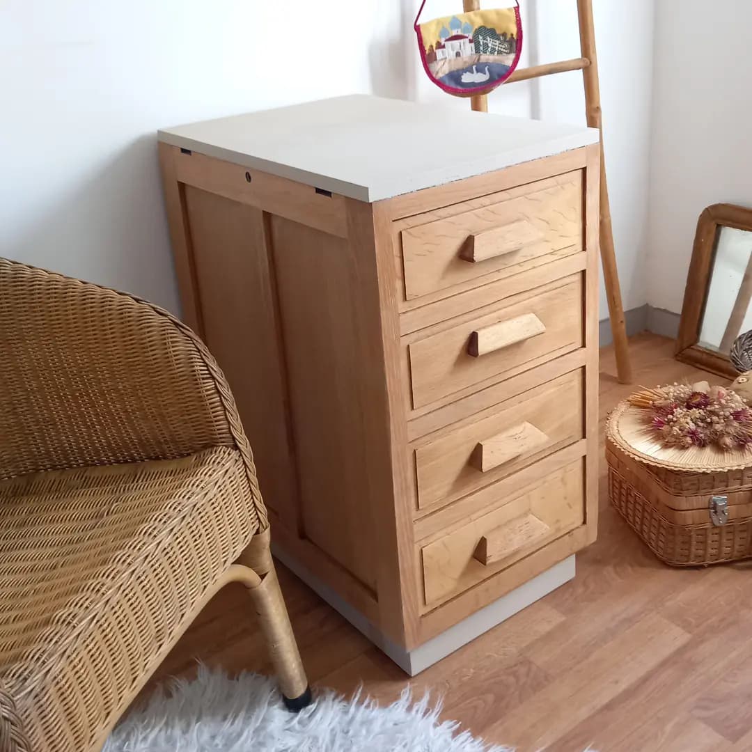 Commode furniture by trade