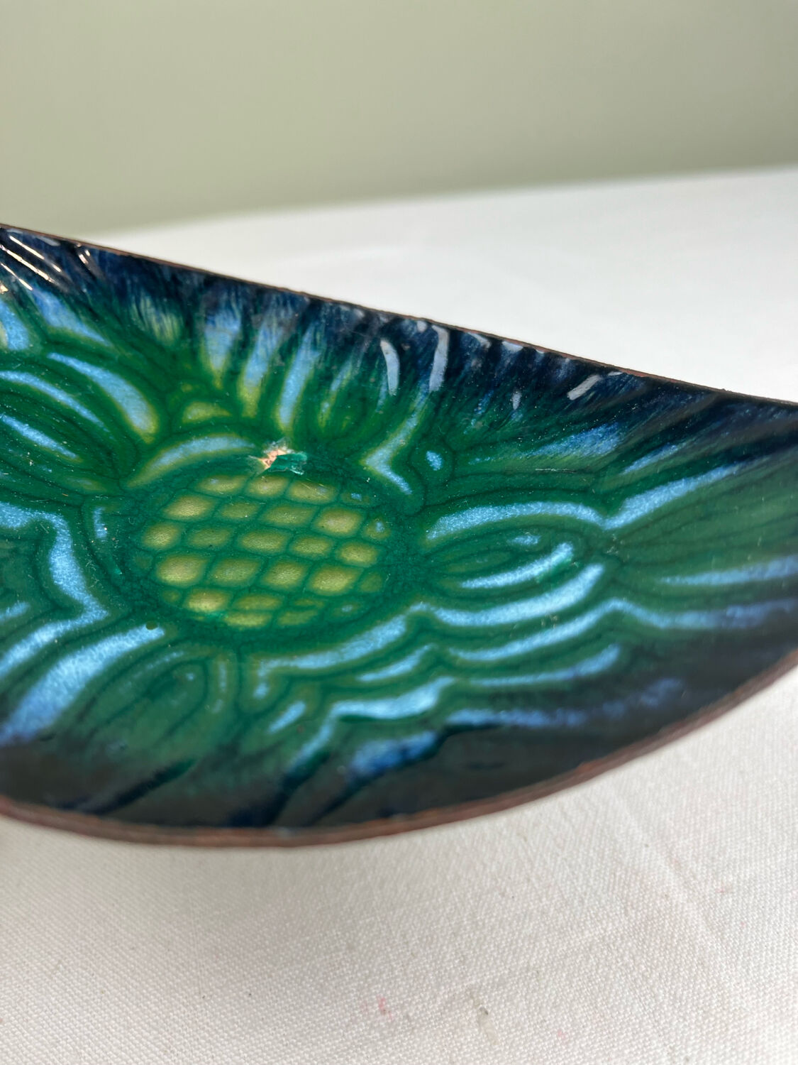 Enameled copper pocket emptier