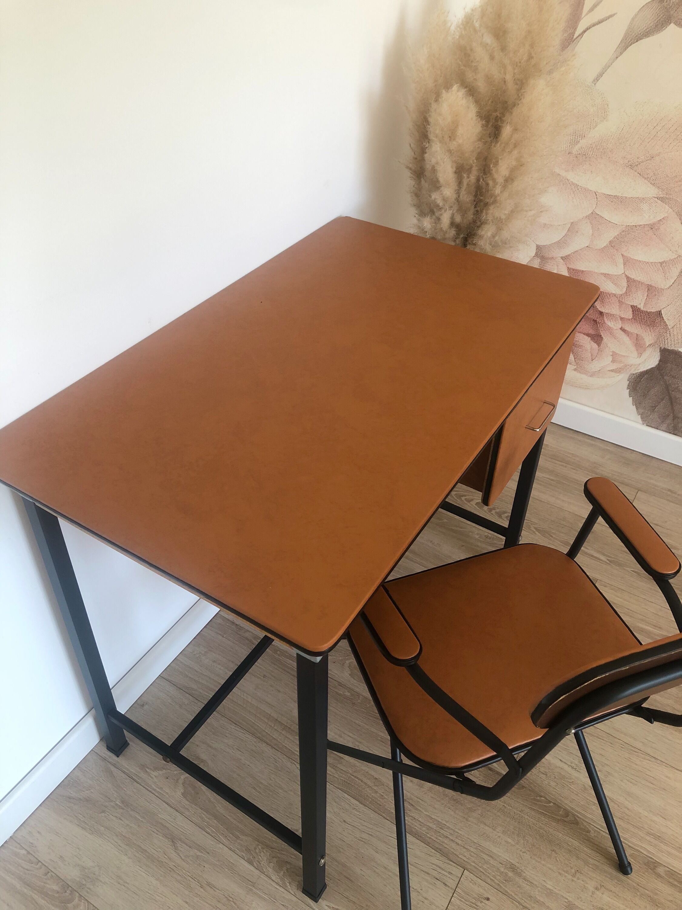 Bureau des années 60/70 et sa chaise