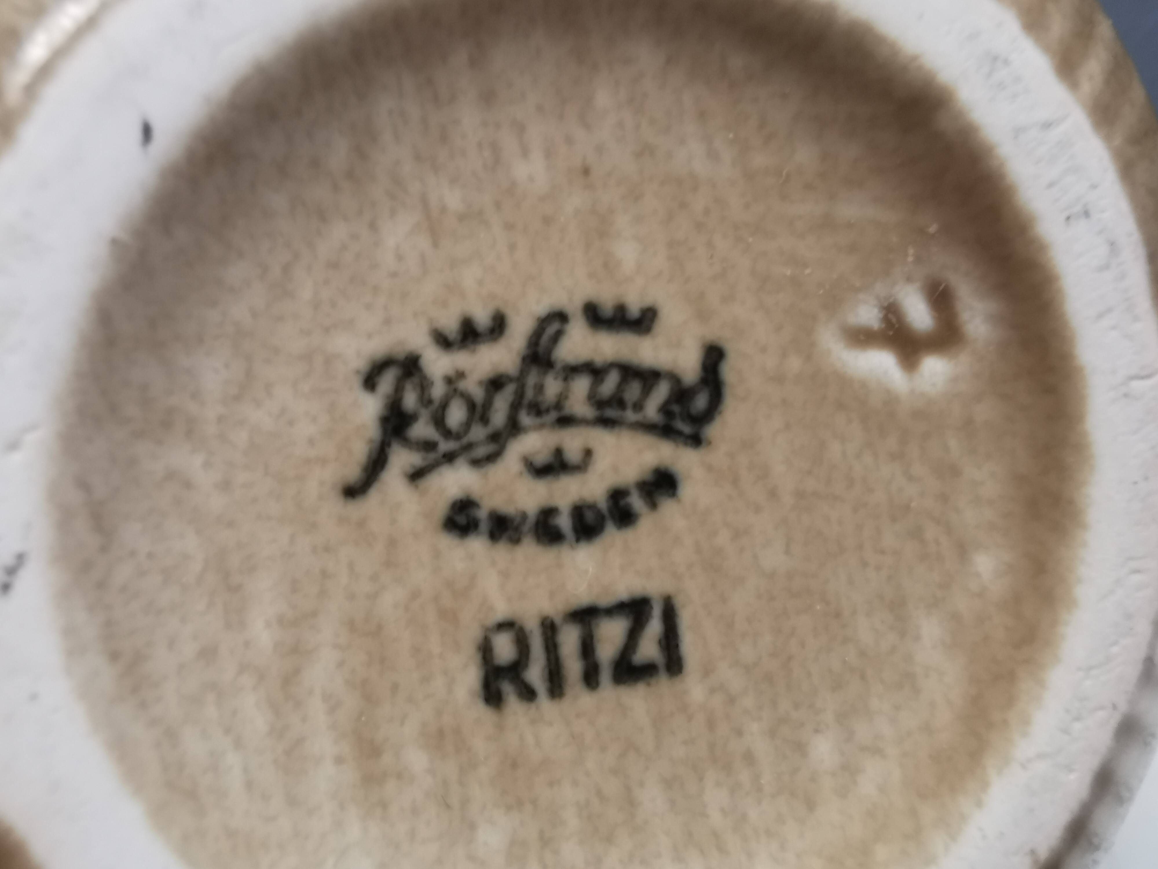 A Ritzi vase with handle by Gunnar Nylund  for Rörstrand, Sweden 1960s.