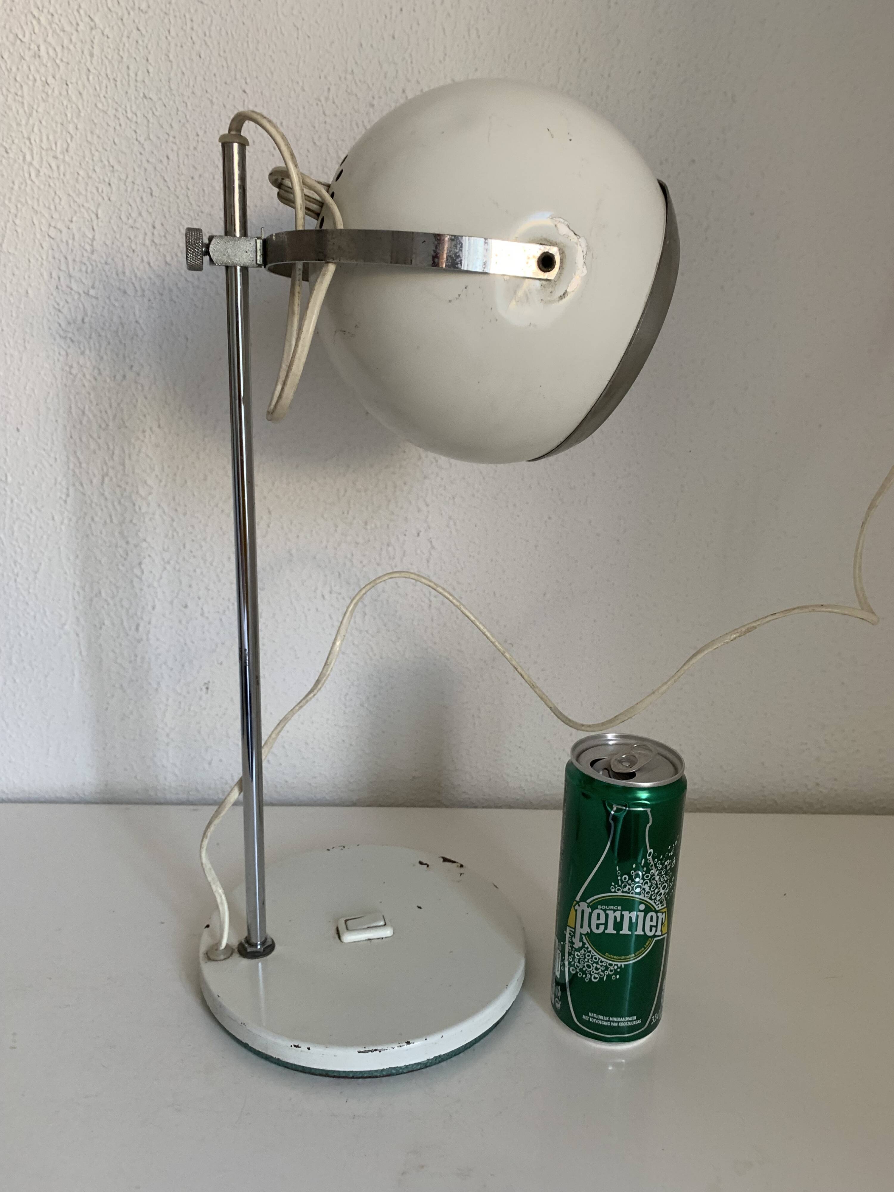 Large vintage 1960 white eyeball mid-century desk lamp - 44 cm