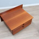 Paire de tables de chevet Stildomus en noyer avec roulettes, années 1970