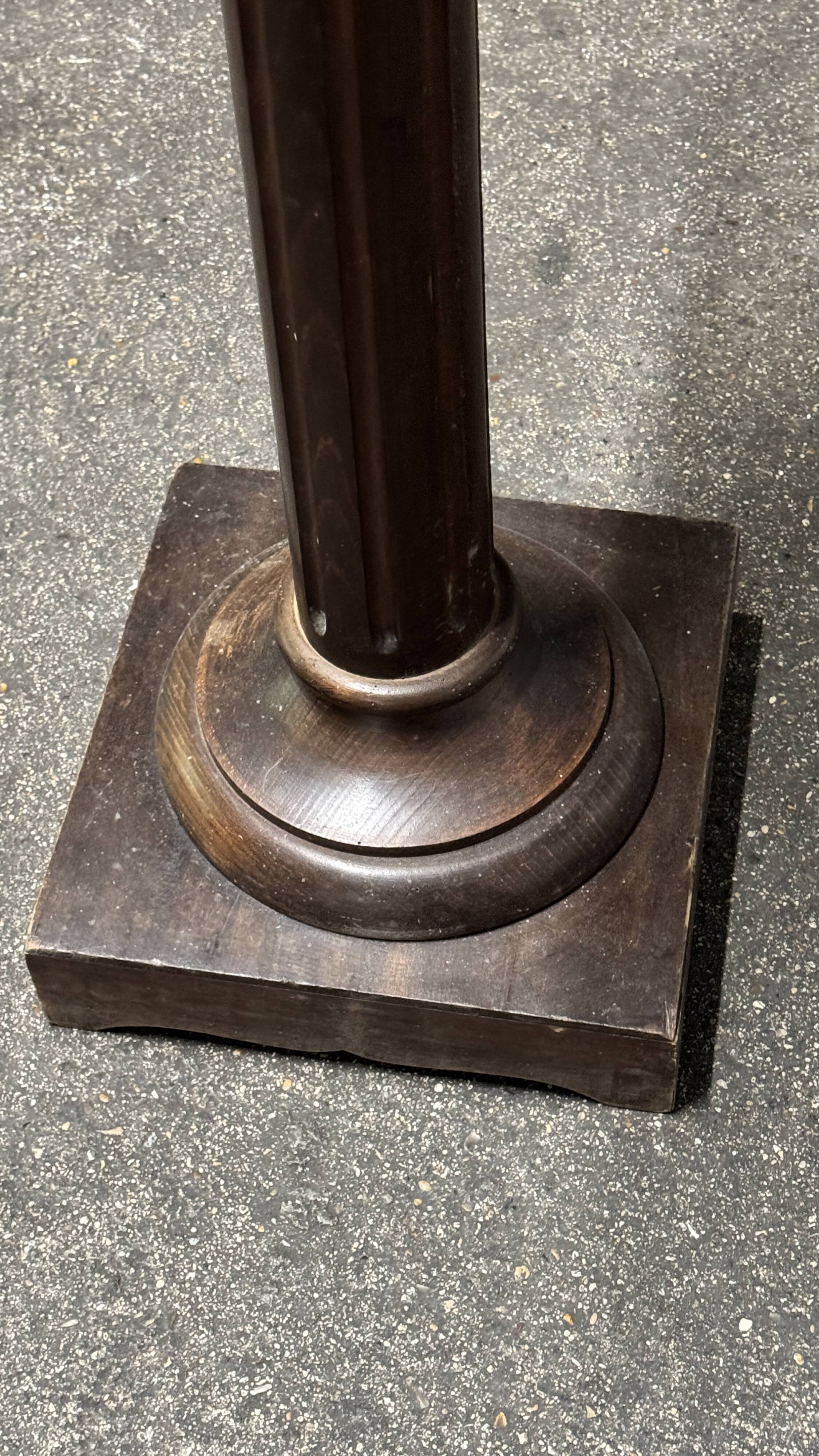 Large wooden column stele