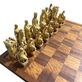 Imposant jeu d'échecs signé CJ