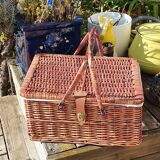 Picnic basket