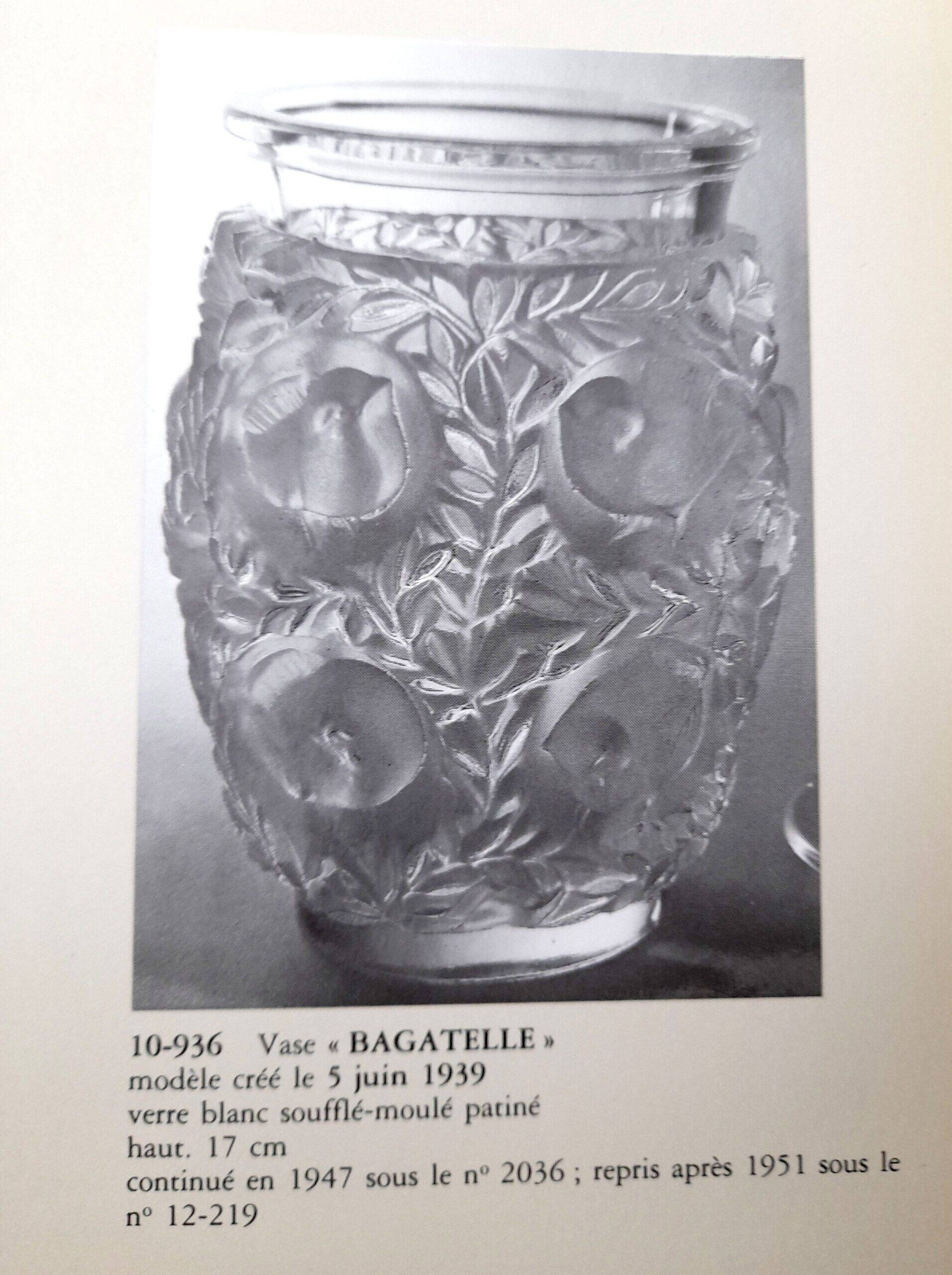 R. Lalique Art Deco vase Bagatelle bird sparrow unsigned 1939