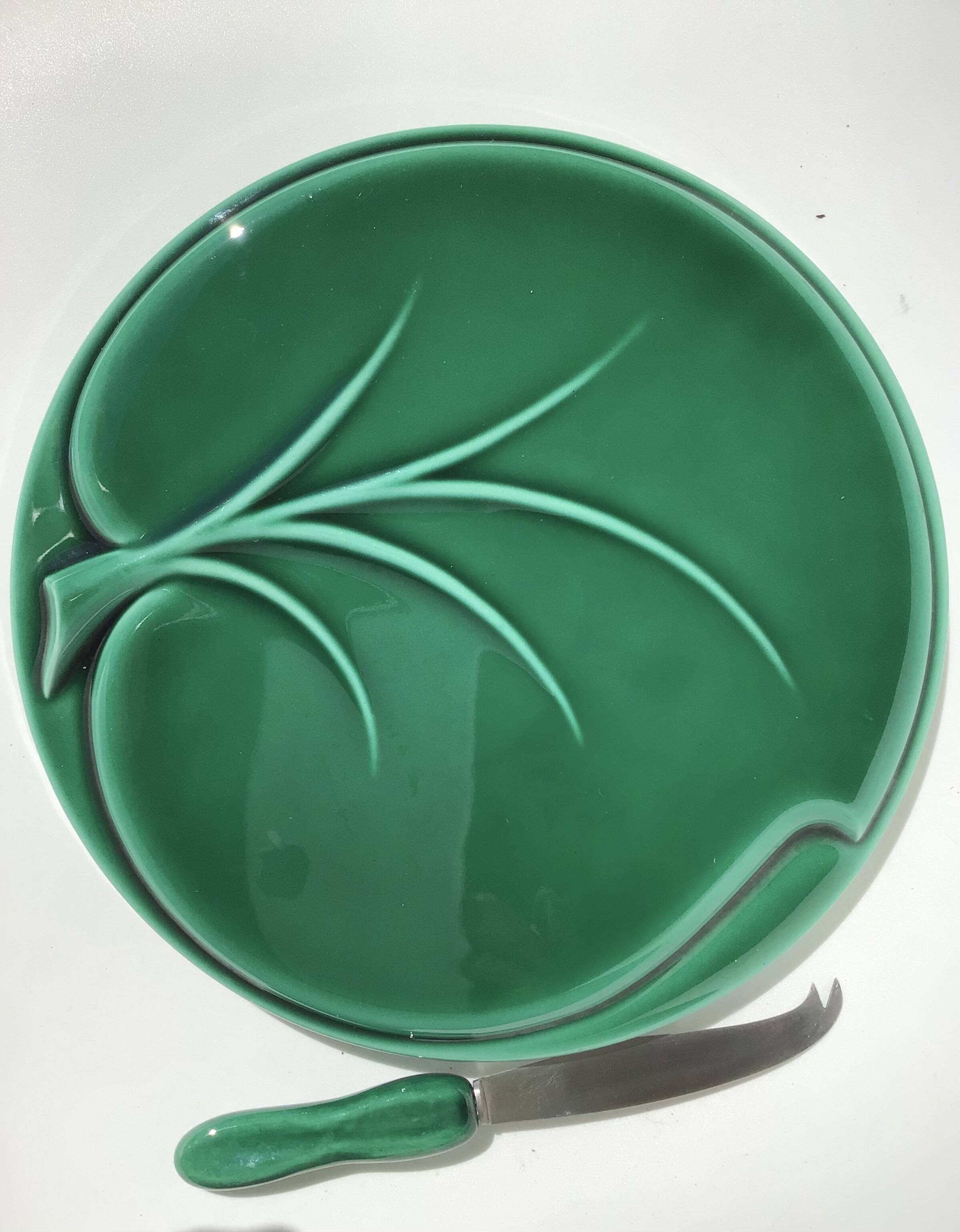60's ceramic leaf cheese board