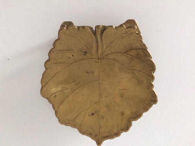 Mail holder, solid brass leaf 1970