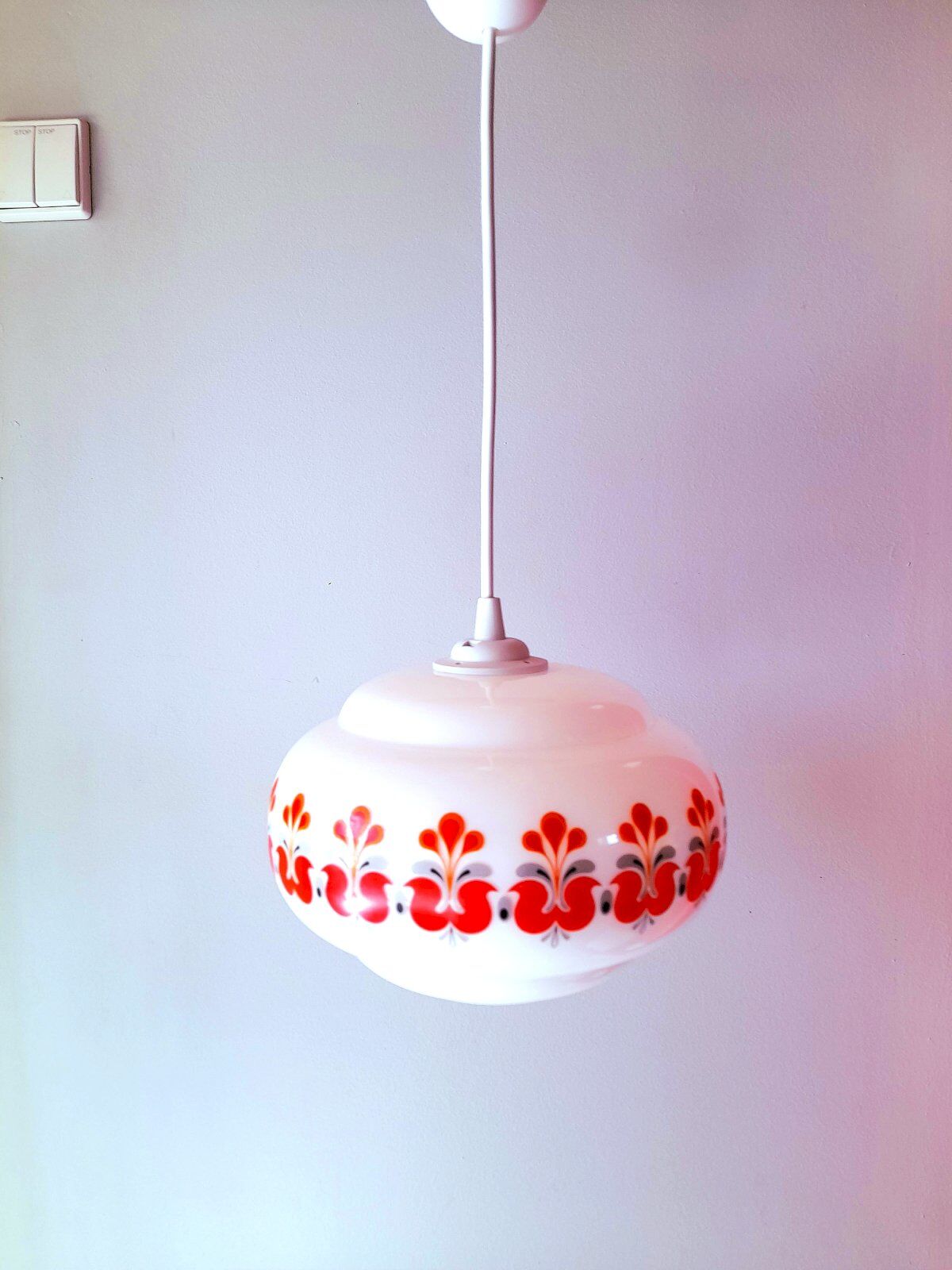 Suspension in opaline screen-printed 1970