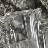 Vintage crystal decanter diamond tip