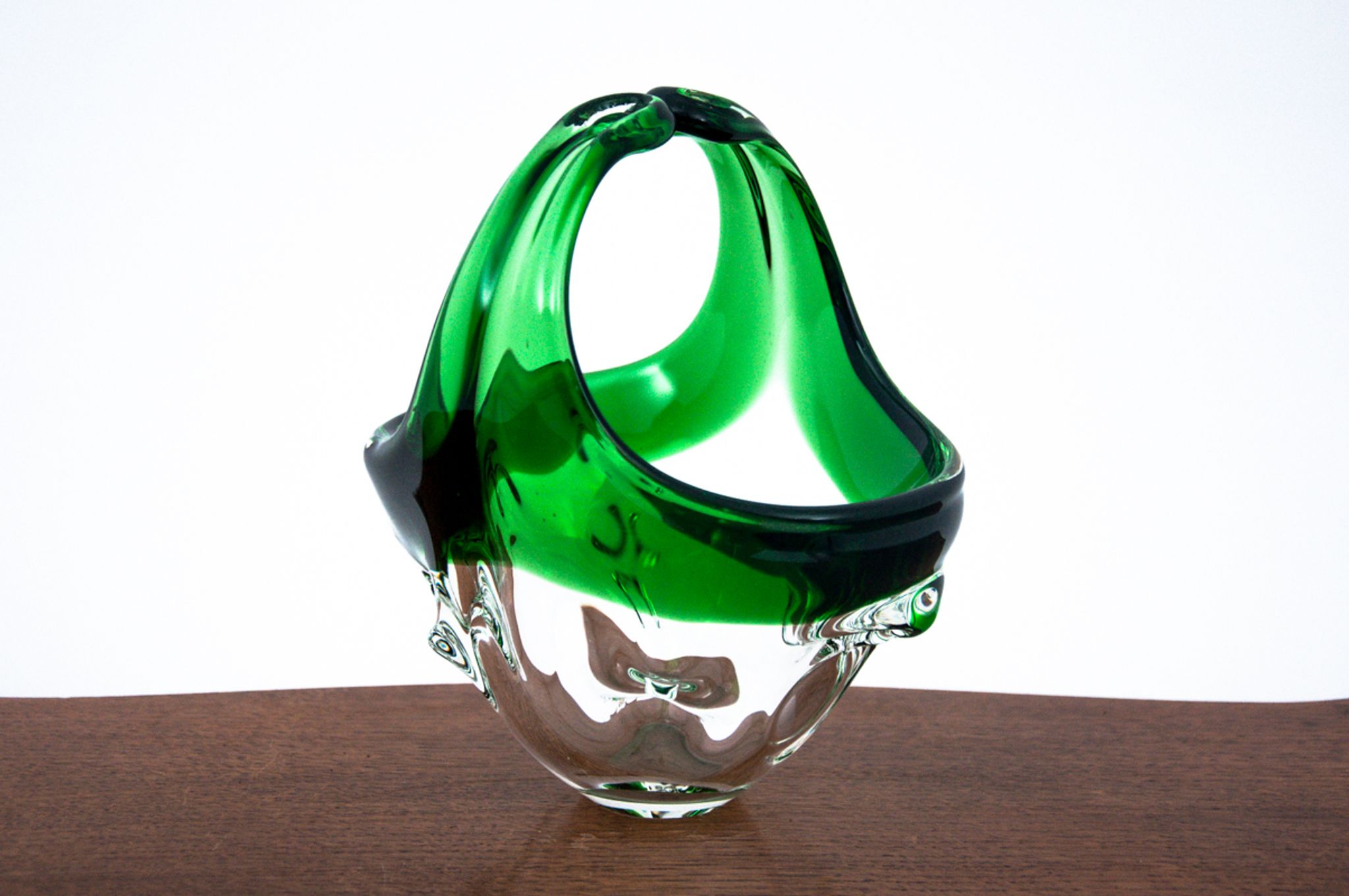 Panier décoratif vert verre, Tchécoslovaquie, années 1960