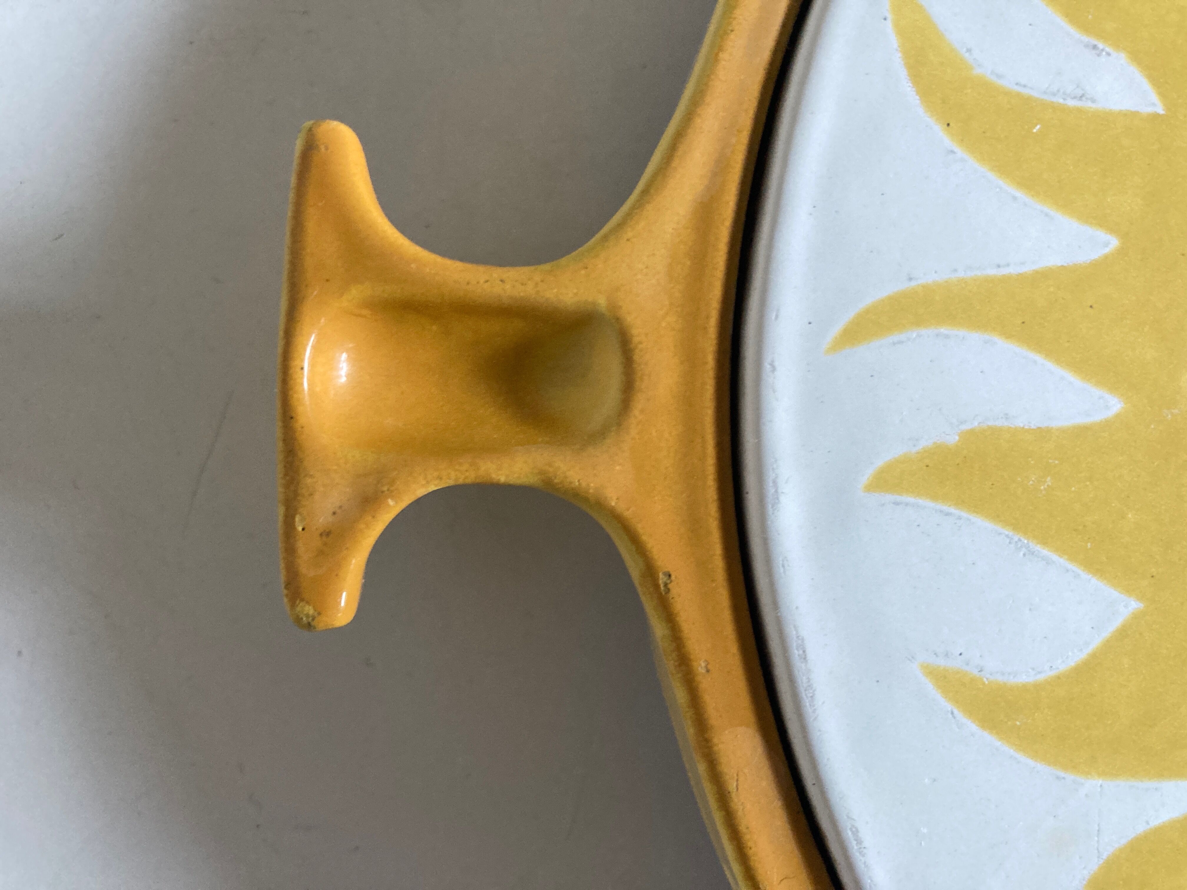 Sun bottom enzo Mari for Le Creuset Italian design 1970