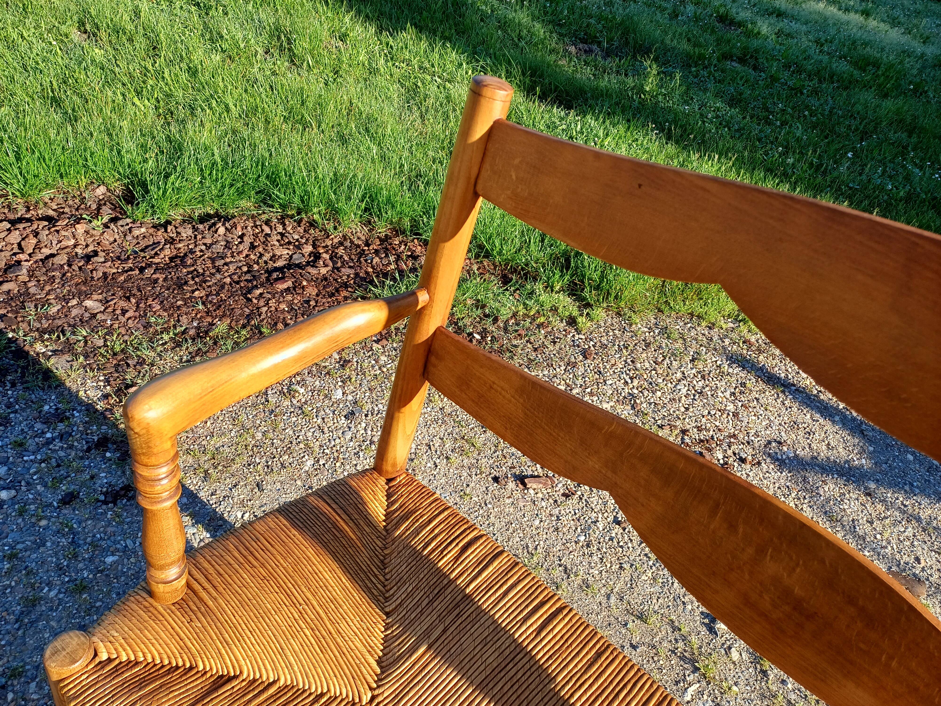 3-Person Bench with Old-fashioned Mulching