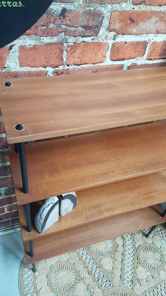 Etagère en bois pied métal