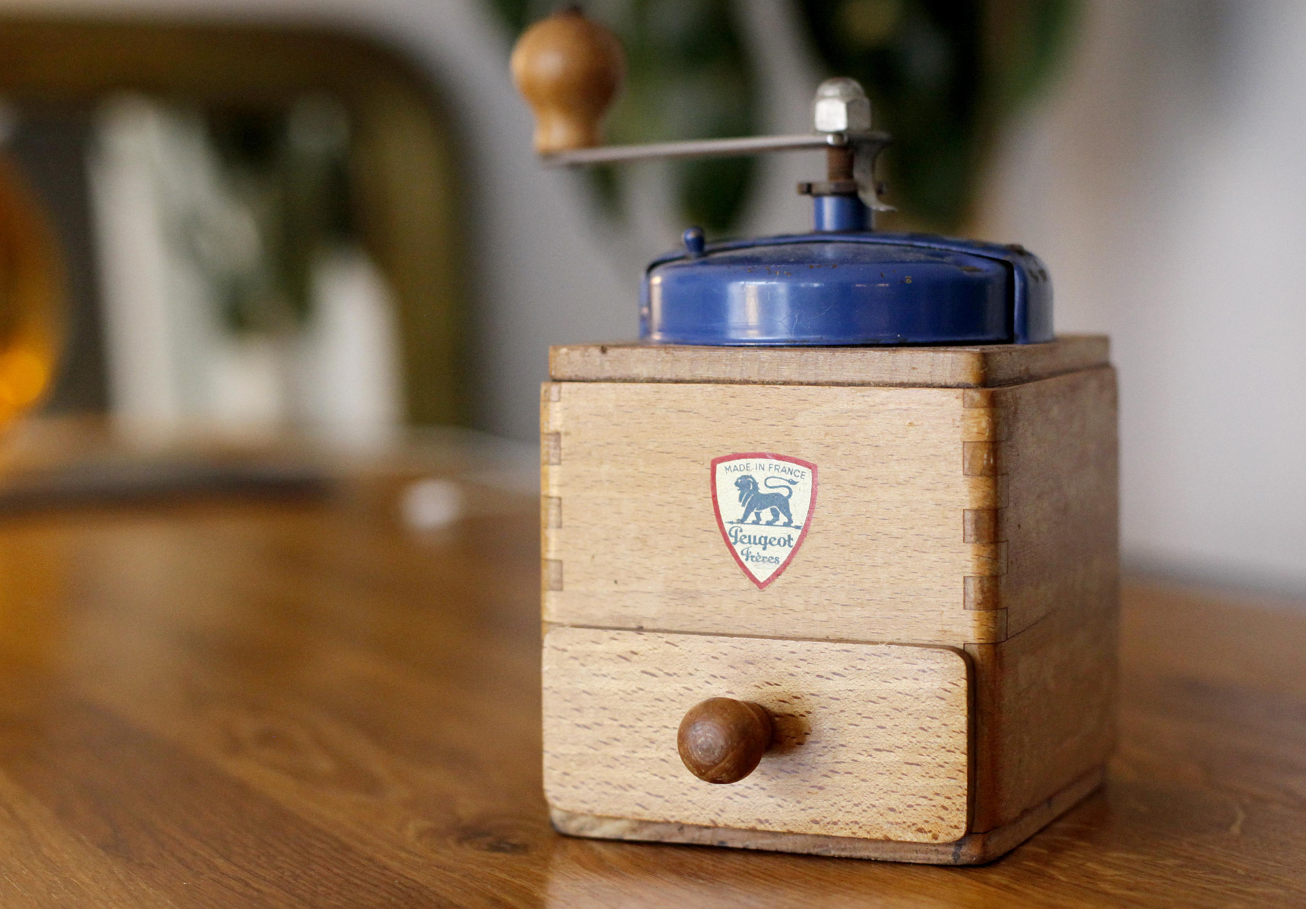 Peugeot coffee grinder old 1940/50
