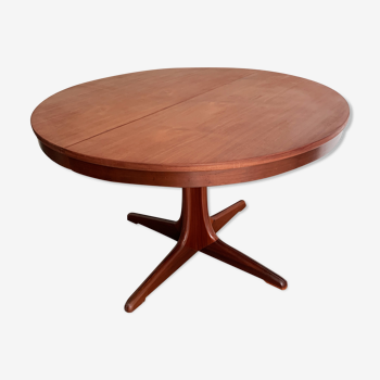 Mahogany round Baumann table with Scandinavian-style extensions