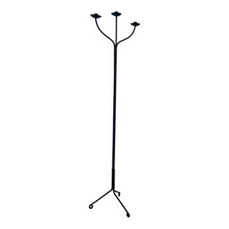 grand chandelier sur pied en fer forgé
