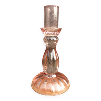 Bougeoir en verre rose