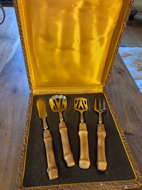 Bamboo and stainless steel mignardises service