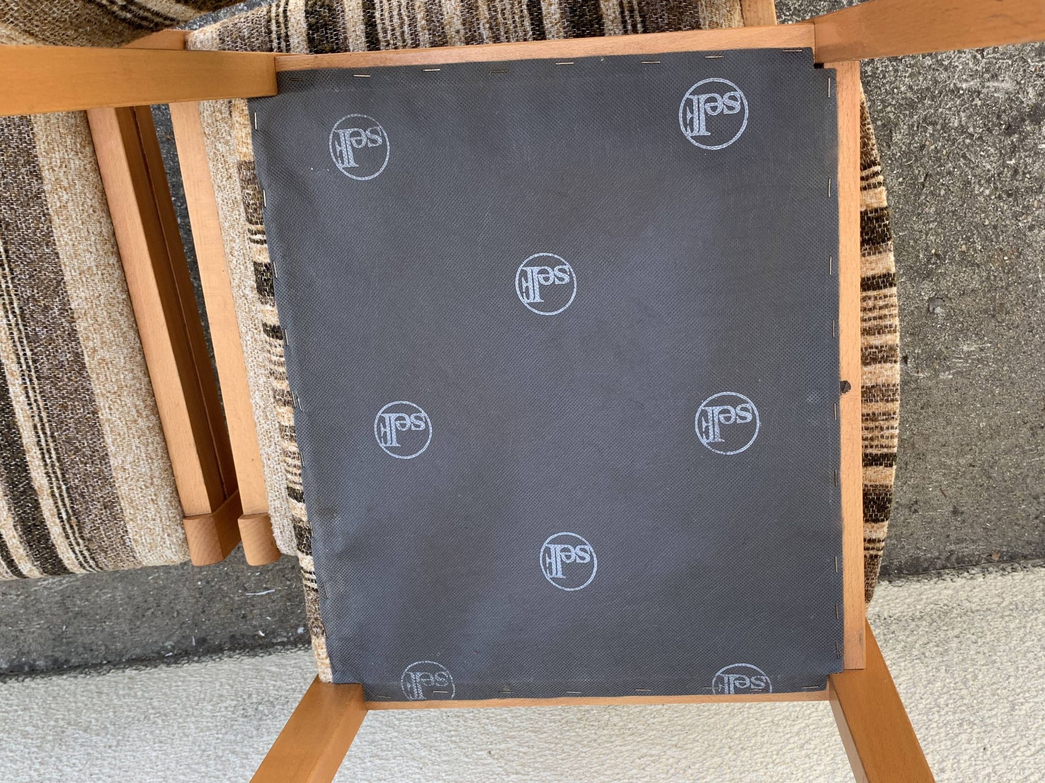 Suite de 4 chaises self hêtre laiton et laine 1960