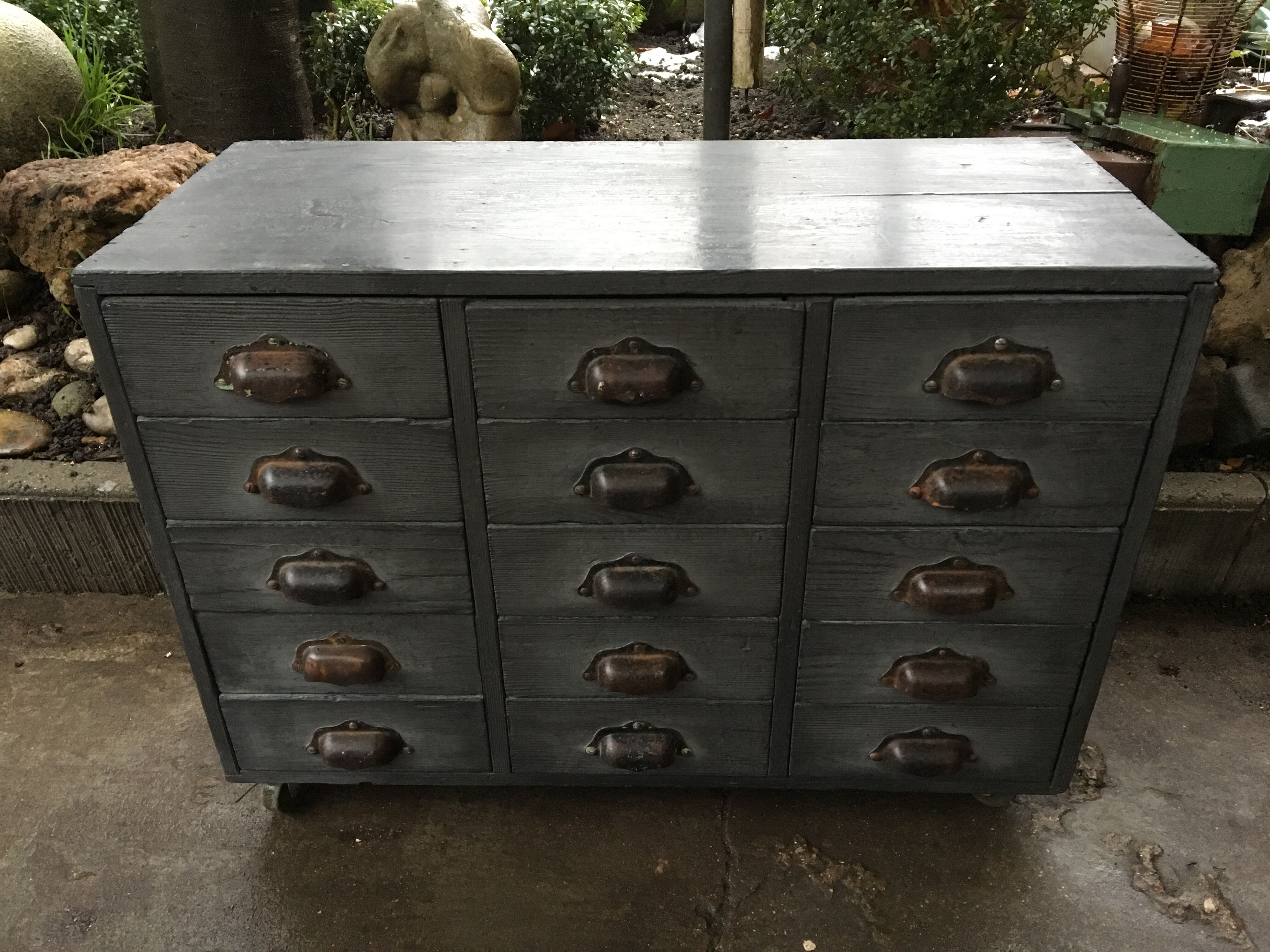 Furniture business with drawers