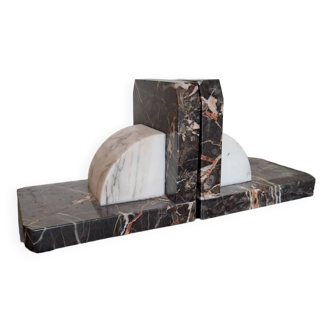 Pair of bookends. Made of marble. Art Deco.