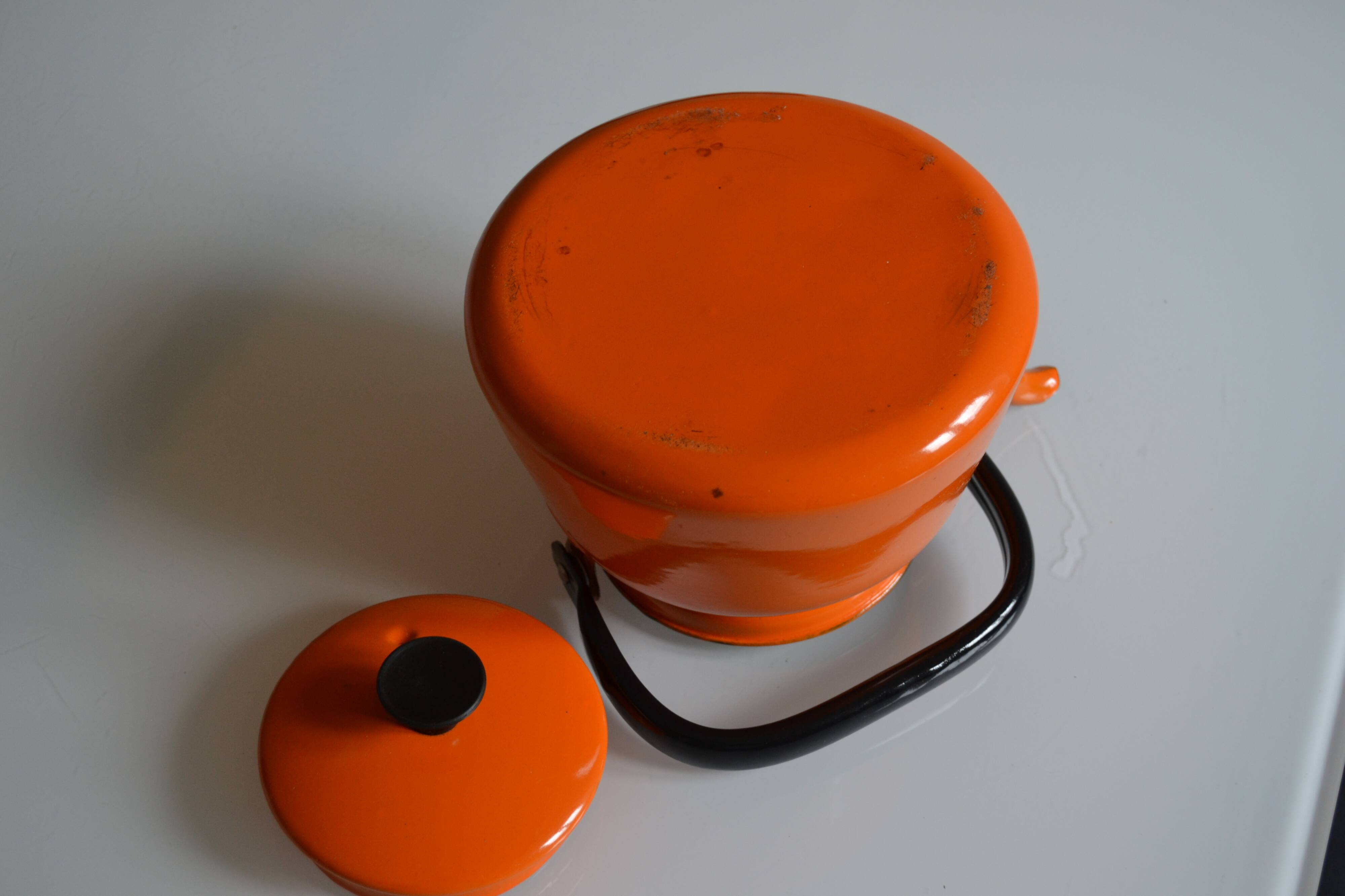 Vintage kettle orange enameled steel 1.5 liter