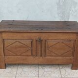 Coffre style Louis XIII en chêne, époque XXIème