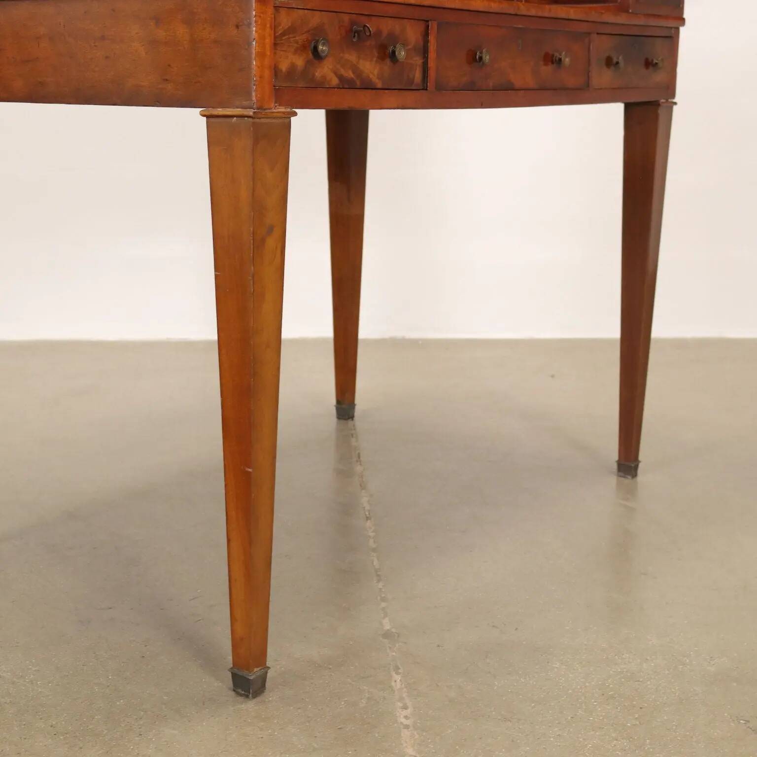 Antique writing desk Carlton House Desk George III '800 mahogany brass