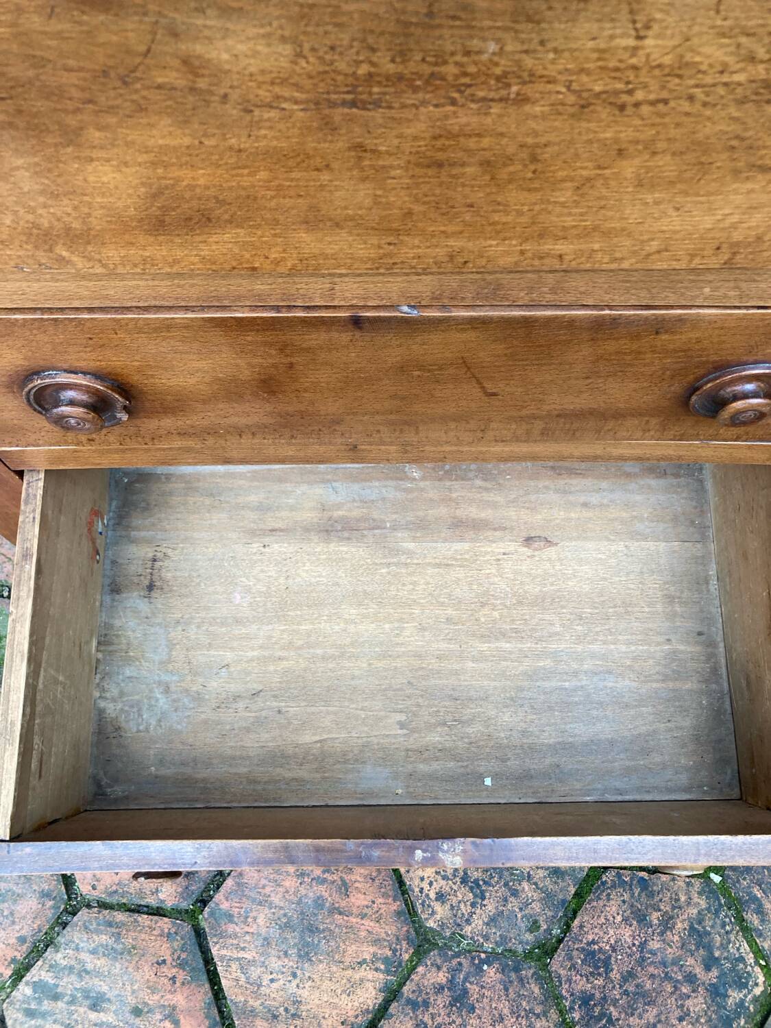 Antique chest of drawers